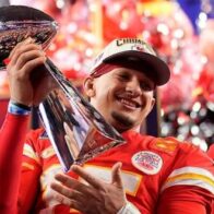 Patrick Mahomes firma histórica extensión con los Chiefs hasta 2033 por más de US$500 millones - Noticias de hoy en República Dominicana | De Último Minuto