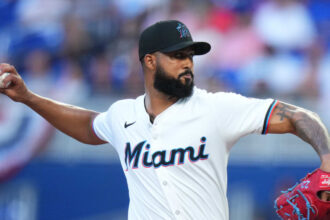 Sandy Alcántara lidera triunfo de Marlins; Eduardo Rodríguez sigue brillando con Arizona - Noticias de hoy en República Dominicana | De Último Minuto