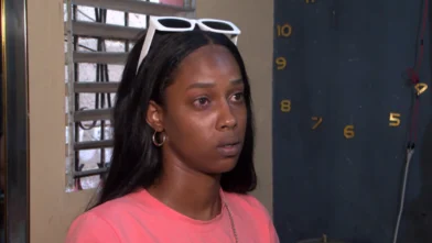 Mujer denuncia abuso policial y uso de gas pimienta en el ensanche Luperón