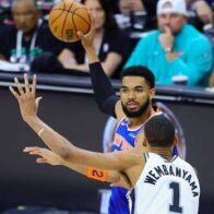 Knicks sobreviven al cierre de Spurs y toman ventaja 2-0 en las Finales de la NBA - Noticias de hoy en República Dominicana | De Último Minuto