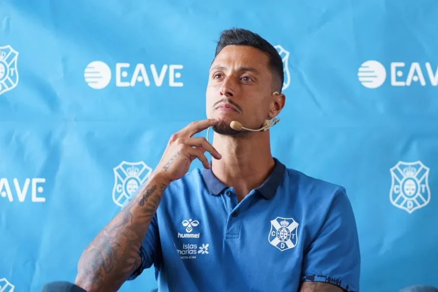 Ocho meses de cárcel al jugador del CD Tenerife Maikel Mesa tras confesar que agredió a un juez - Noticias de hoy en República Dominicana | De Último Minuto