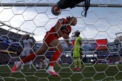 Haaland debuta con doblete en un Mundial y se une a Messi y Kane en selecto grupo de goleadores - Noticias de hoy en República Dominicana | De Último Minuto
