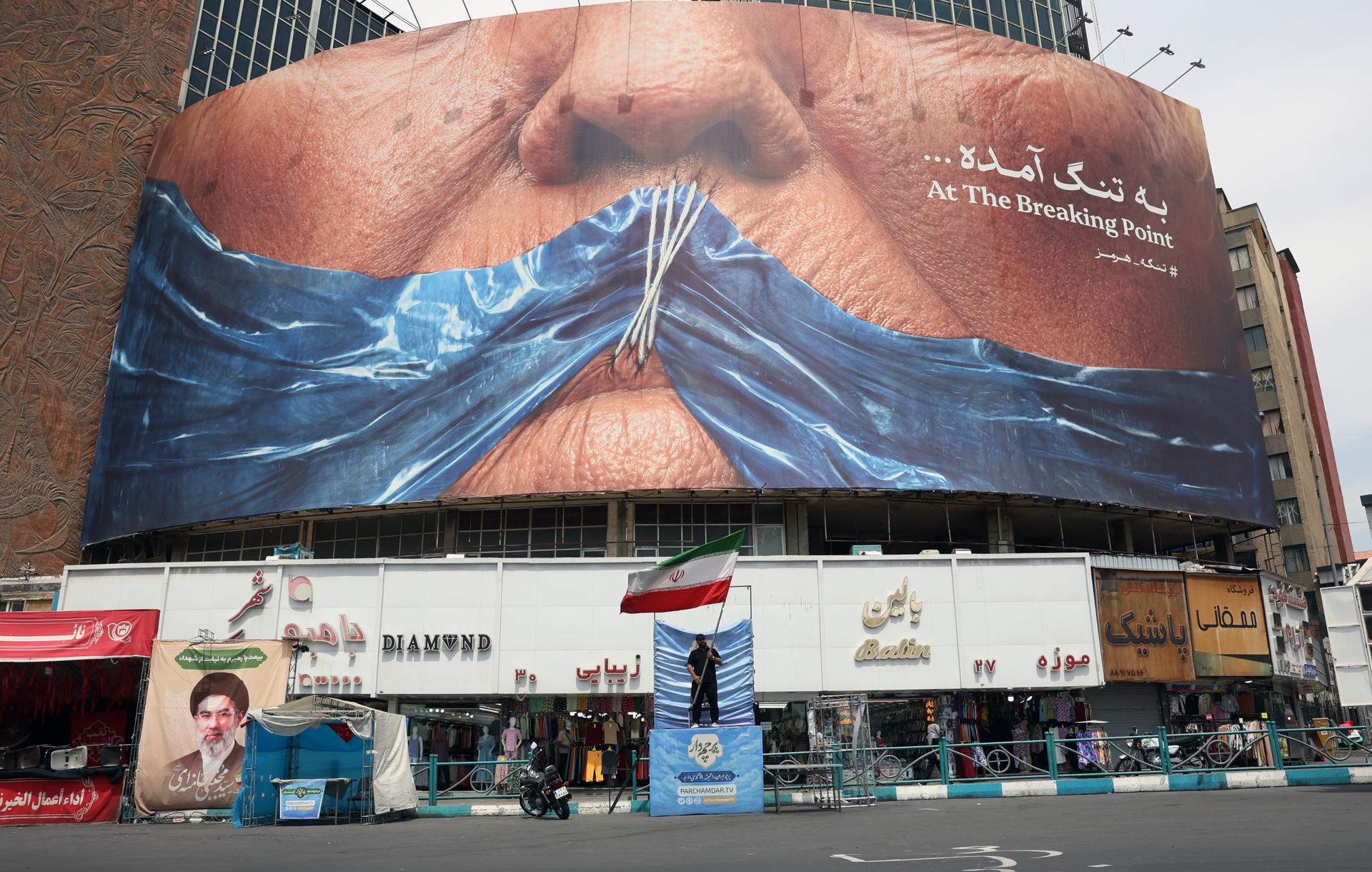 Irán acusa a EE.UU. de incumplir alto el fuego por ataques en Líbano y bloqueo de puertos - Noticias de hoy en República Dominicana | De Último Minuto