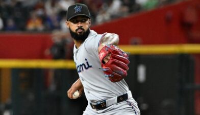 Alcántara rompe récord de los Marlins y alcanza los 1,002 ponches en su carrera con Miami - Noticias de hoy en República Dominicana | De Último Minuto