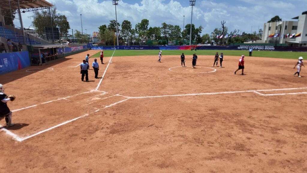 Afición boricua acompaña a Puerto Rico en los Juegos Centroamericanos y del Caribe