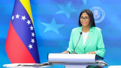 Delcy Rodríguez declara luto nacional por siete días en Venezuela tras doble terremoto