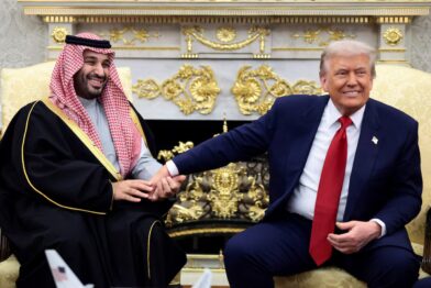 Estados Unidos firmó con Arabia Saudita un acuerdo nuclear que abre la puerta al enriquecimiento de uranio