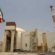 Irán denuncia impactos de proyectiles de EEUU cerca de la central nuclear de Bushehr