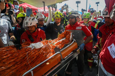 Rescatan a superviviente de los terremotos en Venezuela tras ocho días bajo los escombros - Noticias de hoy en República Dominicana | De Último Minuto