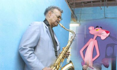 Muere Plas Johnson, legendario saxofonista del tema de La Pantera Rosa, a los 94 años