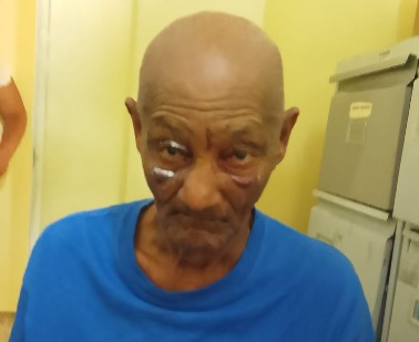 Anciano de 93 años con Alzheimer y enfermedad terminal clama por su libertad desde cárcel de Monte Plata