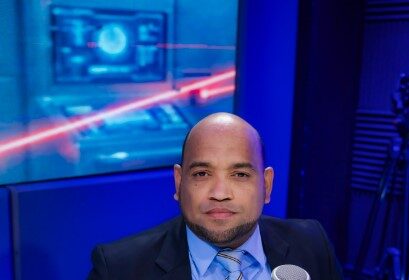 Jonatan Familia respalda nuevo partido de Santiago Matías y pide apoyo ciudadano para su reconocimiento