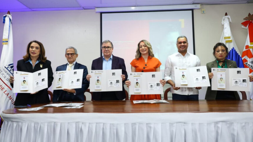 INPOSDOM dedica estampilla a Aída Cartagena Portalatín