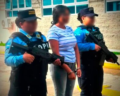 Capturan en Honduras a una mujer acusada de estafar por más de 15 mil dólares con un perfil falso