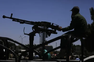 Múltiples ataques aéreos sacuden la ciudad yemení de Hudeida tras un ataque a un buque saudí