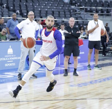 Ché García define el equipo dominicano para enfrentar a Estados Unidos en la Arena BanReservas VTS - Noticias de hoy en República Dominicana | De Último Minuto