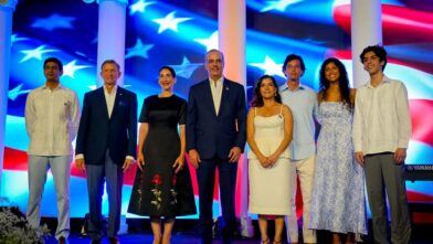Embajada de Estados Unidos conmemora en República Dominicana los 250 años de su independencia - Noticias de hoy en República Dominicana | De Último Minuto