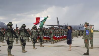 Sheinbaum reconoce labores del agrupamiento Yumare tras apoyo de 15 días en Venezuela