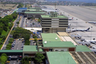 El aeropuerto Simón Bolívar de Venezuela reabrirá el 5 de agosto para operaciones de carga