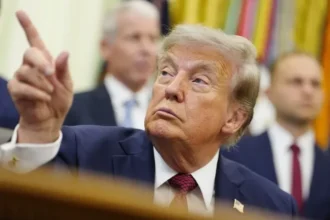 El Gobierno de EE.UU. comenzará a expedir pasaportes con la imagen de Trump desde el 8 de agosto