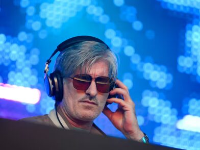 Muere el DJ francés Kavinsky a los 50 años; investigan las causas de su fallecimiento