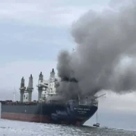 Irán asegura que dos petroleros explotaron anoche en el estrecho de Ormuz