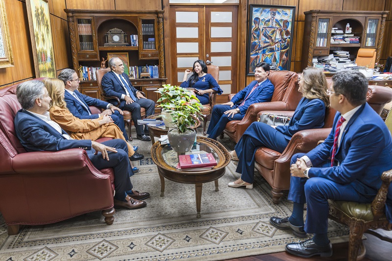 Procuradora General Yeni Berenice Reynoso y el Conep analizan los retos del nuevo Código Penal