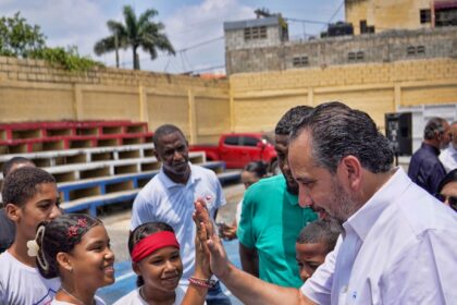 INEFI inicia construcción de techado en la Escuela República de Chile