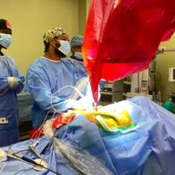 Hospital Mario Tolentino Dipp realiza primera cirugía de columna mínimamente invasiva por endoscopia