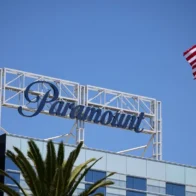 Los actores Cumberbatch y Cumming alertan del riesgo para Reino Unido por la fusión de Paramount y Warner