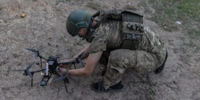 Bruselas sanciona a cinco empresas y una directiva rusas vinculadas a la guerra con drones