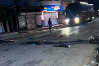 El Limón vuelve a las calles por los apagones; autoridades gestionan interconexión con Samaná