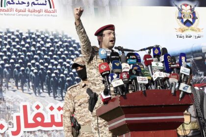 Crece el riesgo de que Yemen quede atrapado en la guerra regional tras la escalada entre los hutíes y Arabia Saudita