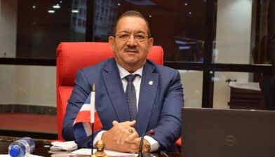 Senador Cristóbal Castillo pide revisar altas comisiones a estaciones por pagos con tarjetas - Noticias de hoy en República Dominicana | De Último Minuto