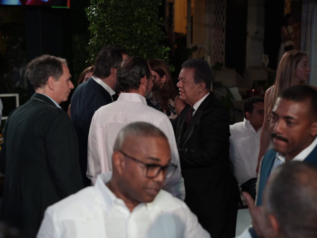 Clase política coincide en celebración del 250 aniversario de la independencia de Estados Unidos en RD | 5 | Clase política coincide en celebración del 250 aniversario de la independencia de Estados Unidos en RD - Noticias de hoy en República Dominicana | De Último Minuto