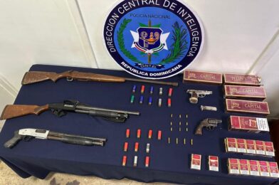 Autoridades incautan cinco armas de fuego y cigarrillos de presunto contrabando en Santiago - Noticias de hoy en República Dominicana | De Último Minuto
