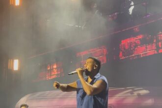 Zaragoza se rinde a los pies de Romeo Santos y Prince Royce durante su gira por España