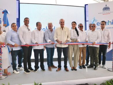Abinader inaugura carretera Cruce Los Quemados que impulsa el desarrollo en Santiago Rodríguez