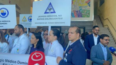 CMD en Santiago realiza paro de 24 horas y denuncia criminalización médica con el nuevo Código Penal