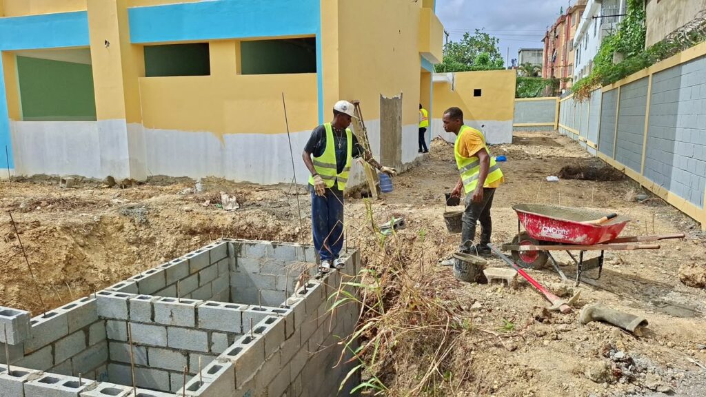 Terminación de Escuela Básica Cancino Adentro en SDE avanza de manera acelerada; estará lista para el próximo año escolar | 2 | Terminación de Escuela Básica Cancino Adentro en SDE avanza de manera acelerada; estará lista para el próximo año escolar - Noticias de hoy en República Dominicana | De Último Minuto