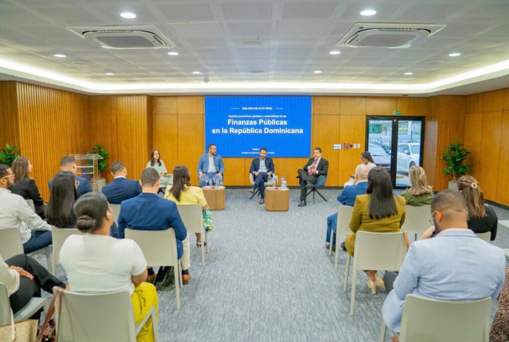 Egresados de BARNA Management School lanzan iniciativa para impulsar el diálogo sobre los principales desafíos nacionales | 4 | Egresados de BARNA Management School lanzan iniciativa para impulsar el diálogo sobre los principales desafíos nacionales - Noticias de hoy en República Dominicana | De Último Minuto
