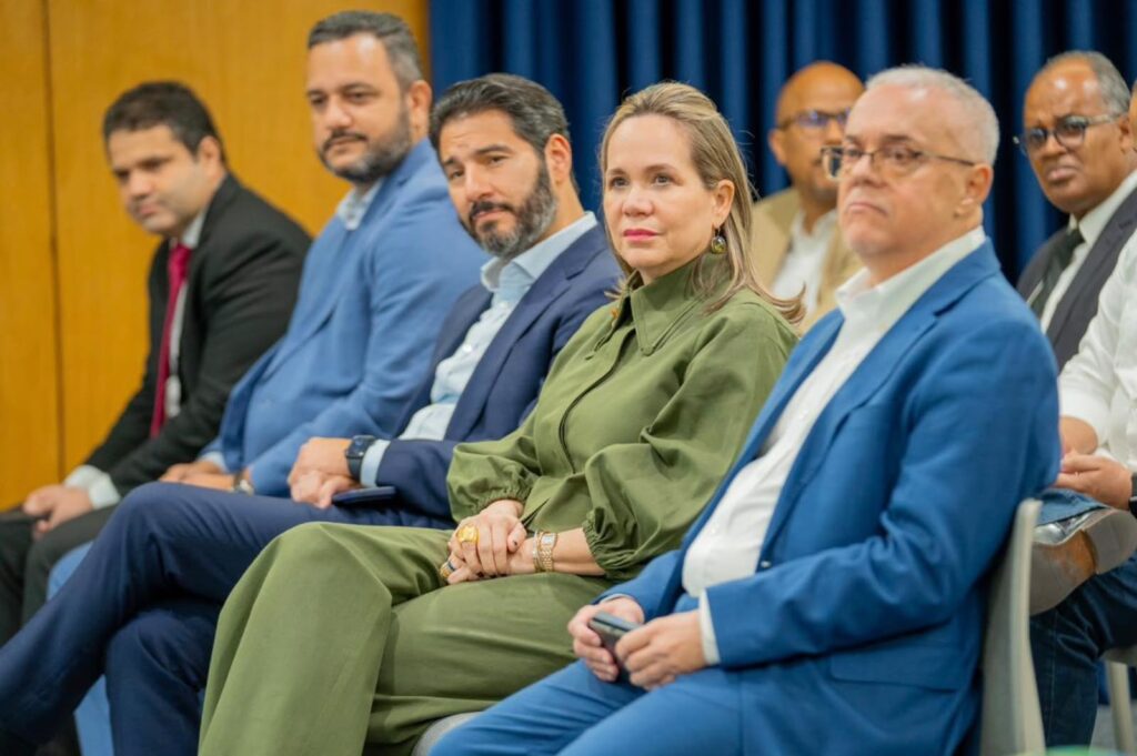 Egresados de BARNA Management School lanzan iniciativa para impulsar el diálogo sobre los principales desafíos nacionales | 2 | Egresados de BARNA Management School lanzan iniciativa para impulsar el diálogo sobre los principales desafíos nacionales - Noticias de hoy en República Dominicana | De Último Minuto