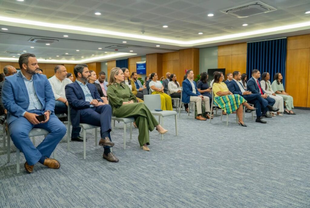 Egresados de BARNA Management School lanzan iniciativa para impulsar el diálogo sobre los principales desafíos nacionales | 3 | Egresados de BARNA Management School lanzan iniciativa para impulsar el diálogo sobre los principales desafíos nacionales - Noticias de hoy en República Dominicana | De Último Minuto