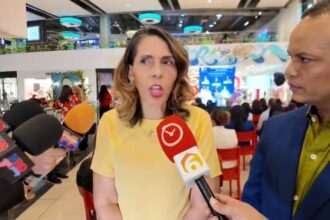 “A los hospitales se va cuando el problema ya está”: psiquiatra Francis Báez llama a fortalecer la prevención en salud mental