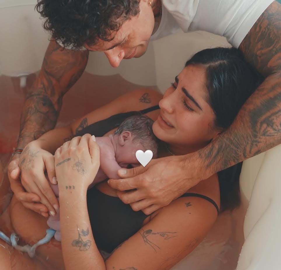 Isabella Ladera y Hugo García anuncian el nacimiento de su hijo Koa en Miami Isabella Ladera y Hugo García anuncian el nacimiento de su hijo Koa en Miami
