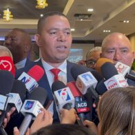 Johnny Aristy llama al consenso para corregir artículos del Código Penal que limiten la libertad de expresión