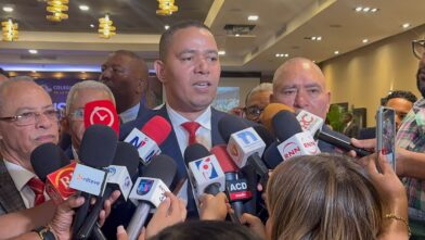 Johnny Aristy llama al consenso para corregir artículos del Código Penal que limiten la libertad de expresión