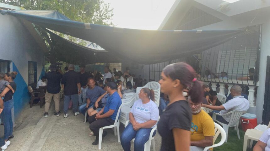 Velan restos de joven hallada muerta en Santiago: familiares señalan a su expareja del feminicidio