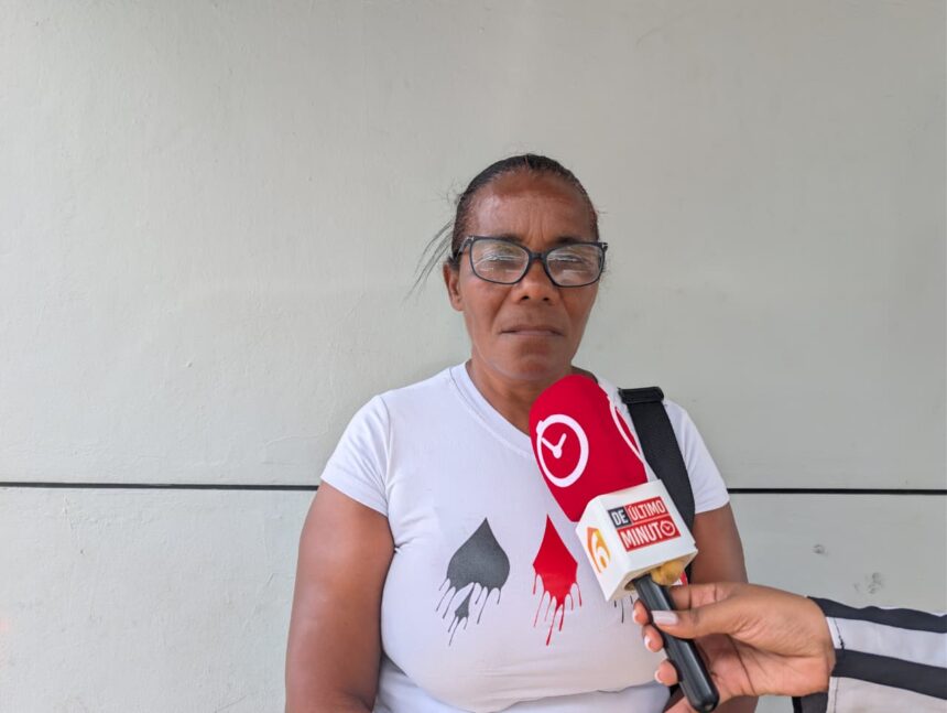 Madre solicita ayuda tras perder su vivienda y las de sus hijos en un incendio