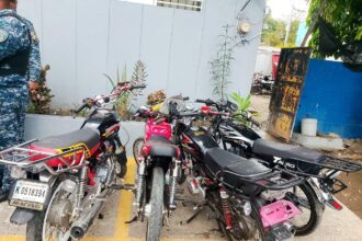 Policía frustra carreras clandestinas en Santiago; detiene a siete personas y ocupa RD$68,700